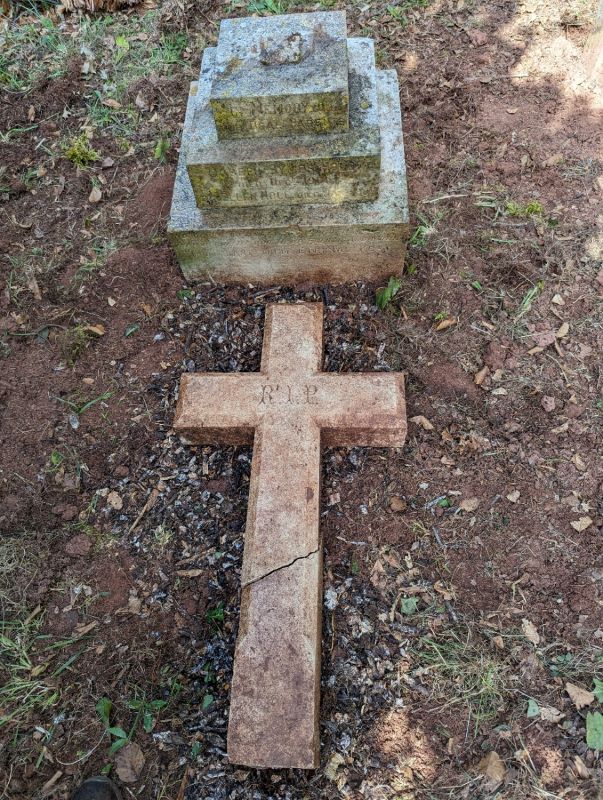 Joseph Symes Hole died December 1901 also Ellen Hole died January 1908