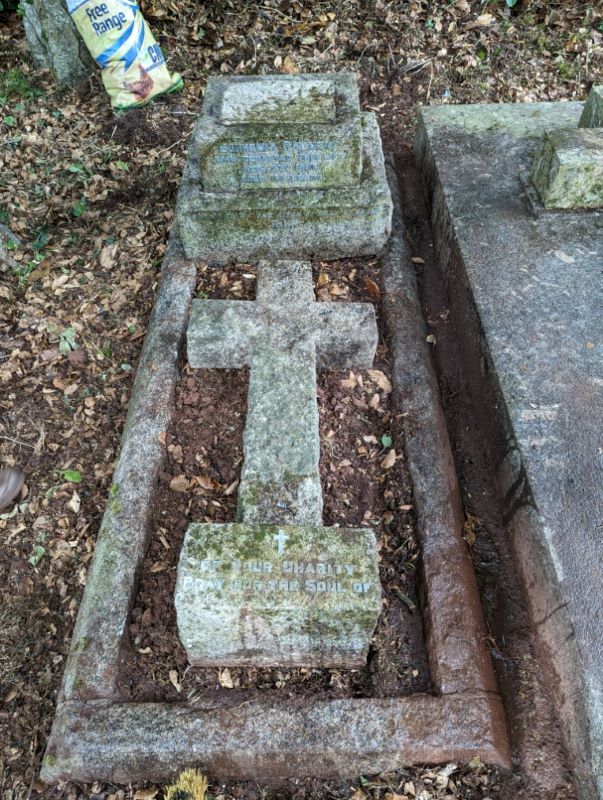 A Second Rayment Grave