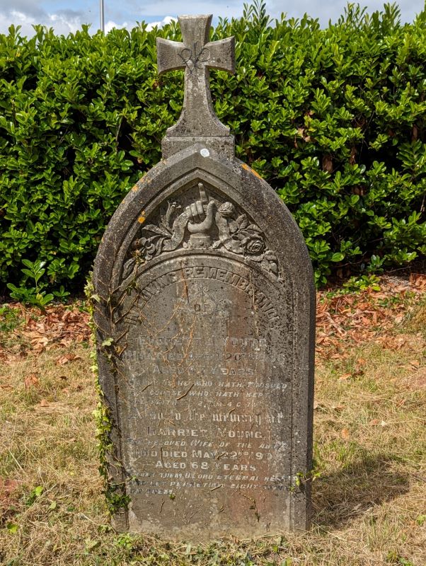 everett j young died april 20th 1886 aged 47 and harriet young died may 22nd 1950 aged 68 years
