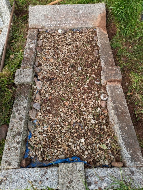 joyce medland grave 2