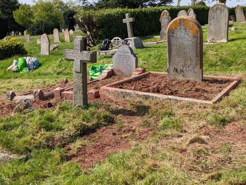 several cleared graves rs